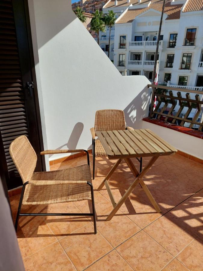 Greatly Located Apartment With Heated Pool, Los Cristianos Los Cristianos  Exterior foto