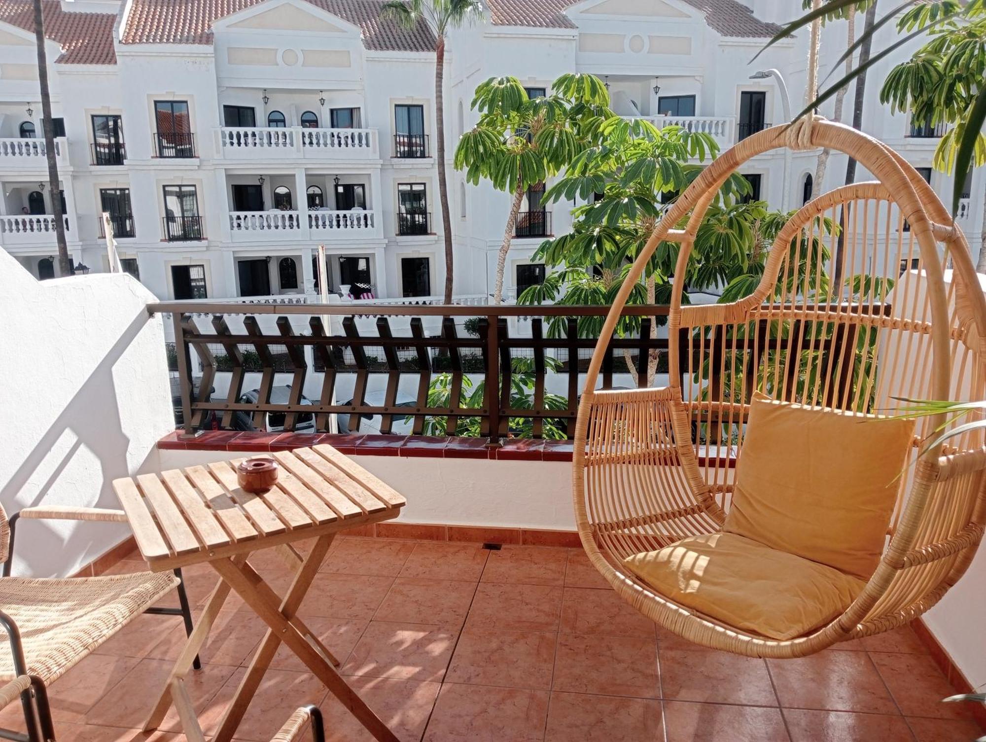 Greatly Located Apartment With Heated Pool, Los Cristianos Los Cristianos  Exterior foto