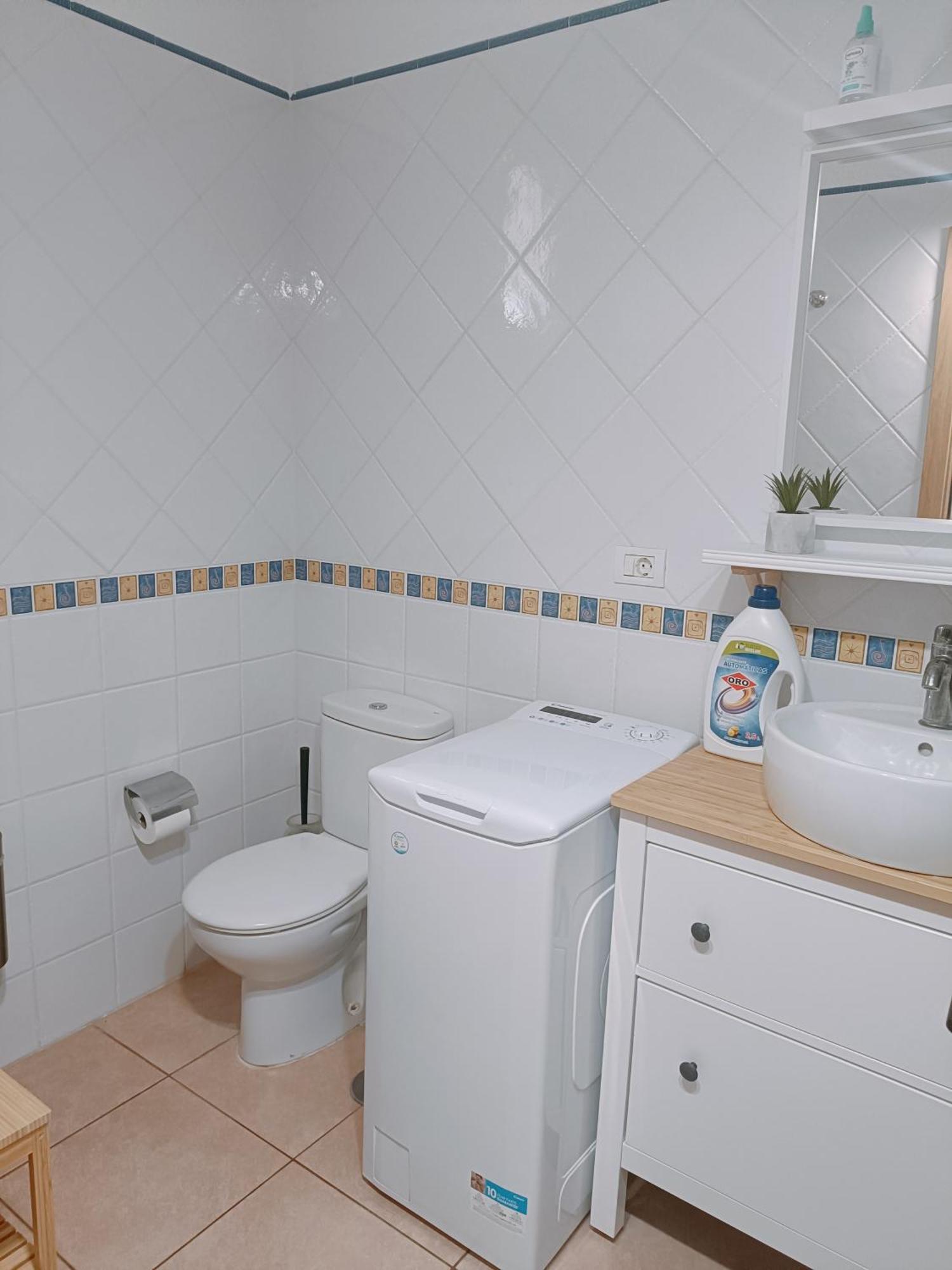 Greatly Located Apartment With Heated Pool, Los Cristianos Los Cristianos  Exterior foto